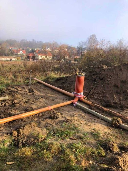 WYKOPY Minikoparka Równanie terenu Utwardzanie Przyłącza Usługi