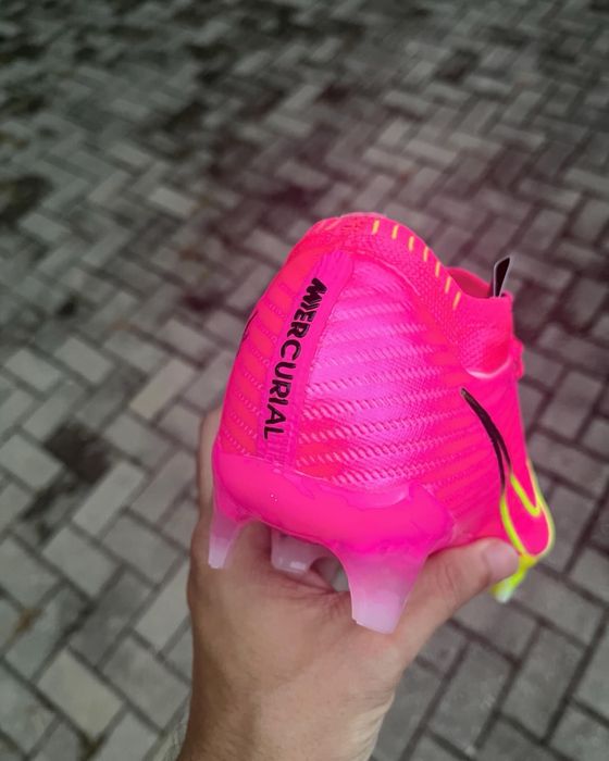 Бутсы Nike Air Zoom: 850 грн. - Футбол Львів на Olx