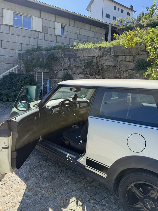 MINI Cooper (Hatchback) R56