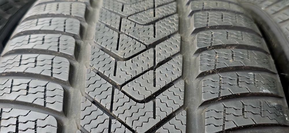 245/45R18,  275/40R18 Opony zimowe PIRELLI - super stan.