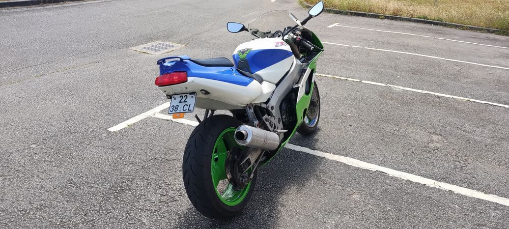 Kawasaki ZXR 750
