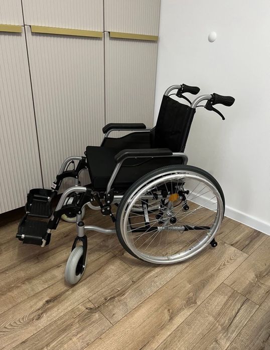 Wózek inwalidzki aluminiowy