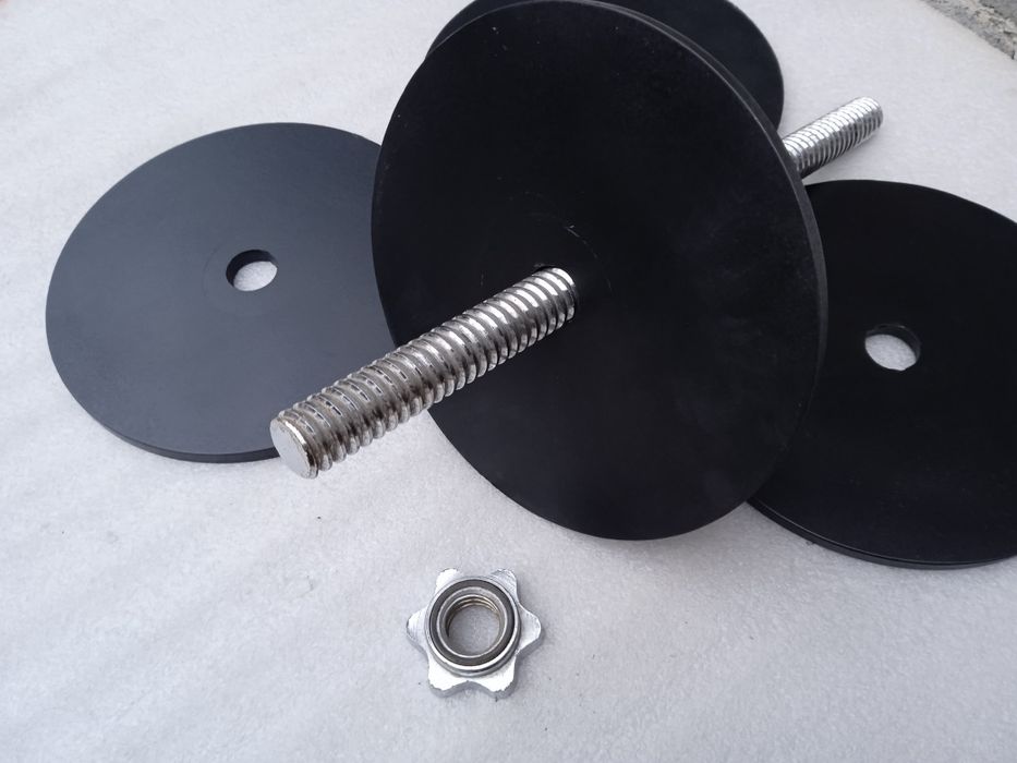 Блины для штанги и или гантели по 4 кг. Отверстие под гриф 28 мм. Гири