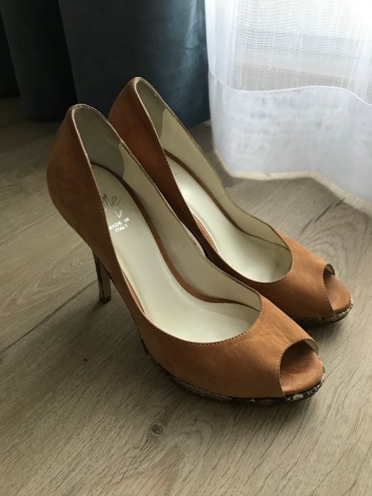 Włoskie szpilki marki ICONE - r.38