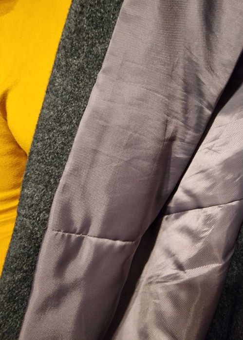 Płaszcz zimowy w odcieniu zielonym