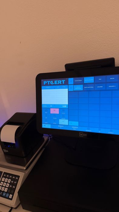 Registadora nova usada pouco tempo negociável