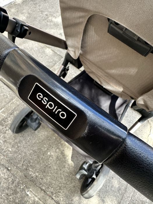 Прогулянковий візок