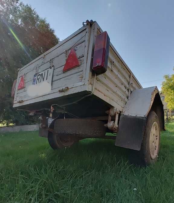 Przyczepa samochodowa lekka