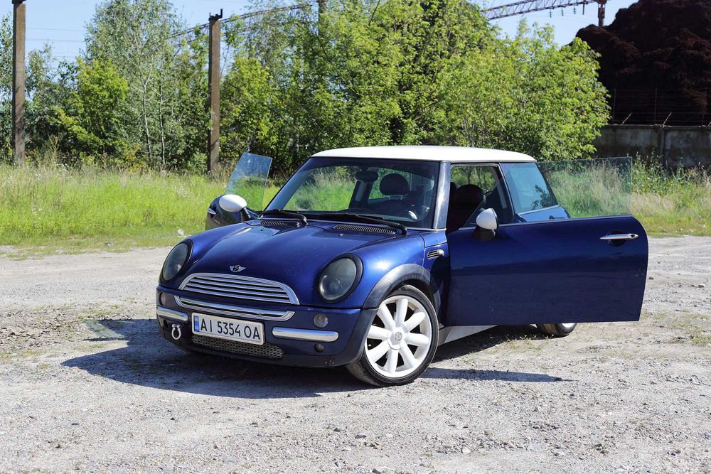 Mini Cooper R50 2002 года. Кожа
