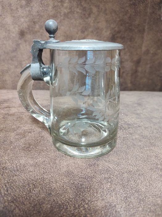 Продам стеклянную  немецкую кружку