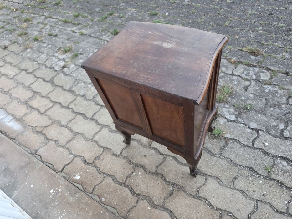 Mesinha de cabeceira