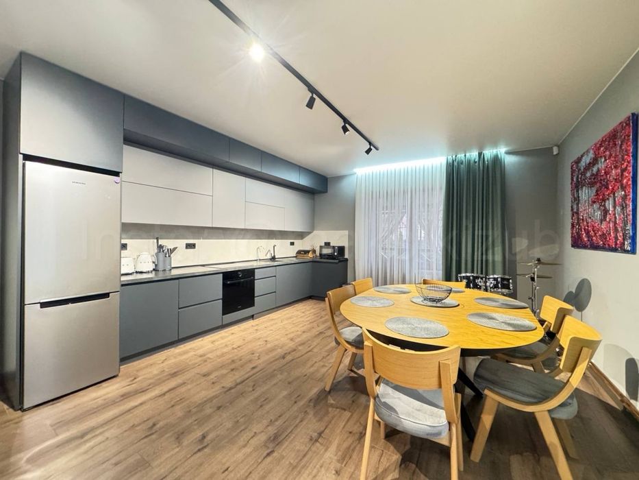 Без комісії/Продам будинок в Ужгороді/200 м2/5 сотих/Газове опалення