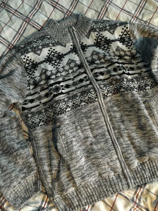 Sweter trykotowy podszyty kożuszkiem sherpa XL