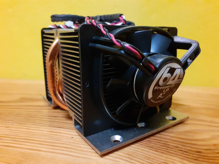 Radiator wentylator NOWE chłodzenie Arctic Freezer 64 LP AMD