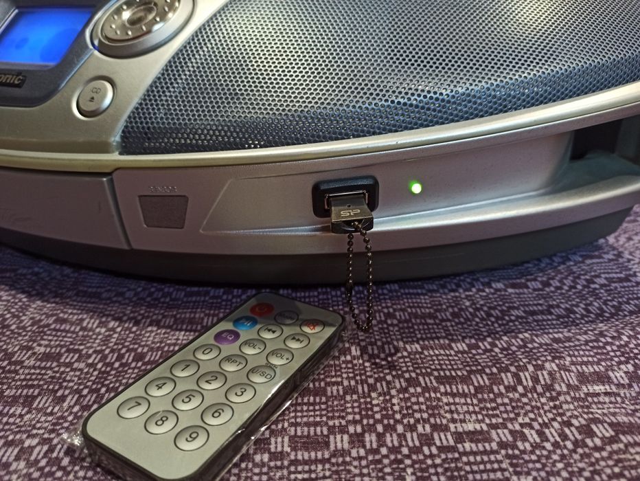 Panasonic Bluetooth/флешка