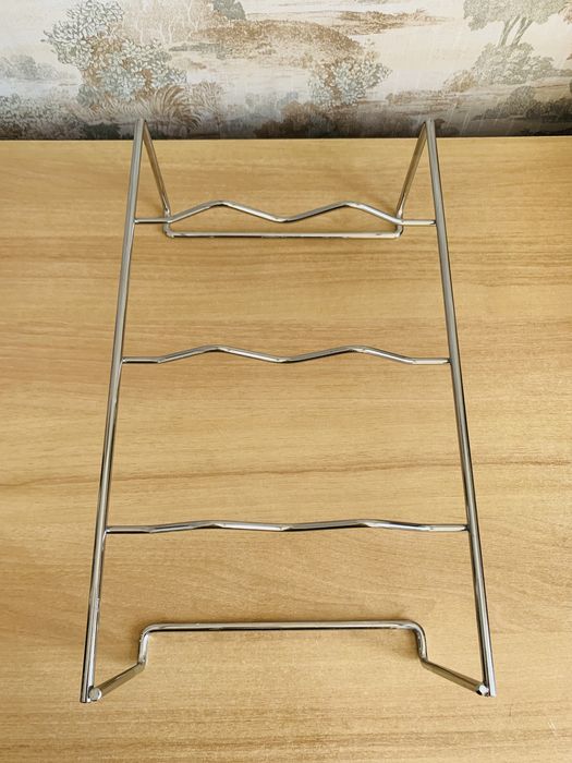 Полиця для пляшок. Полка для бутылок