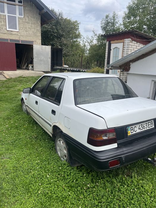 Хюндай поні 1992року