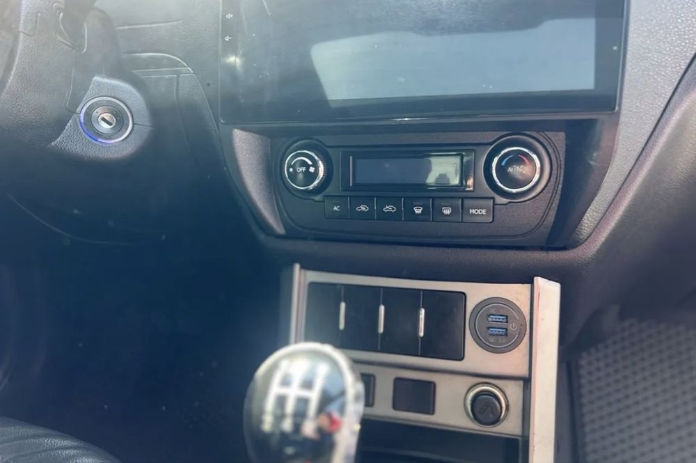 Geely Emgrand EC7-RV 2013