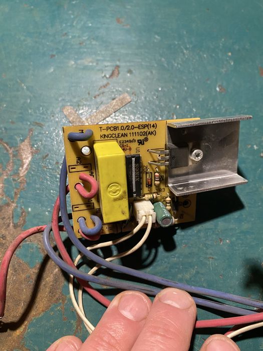 Плата керування пилососом Philips