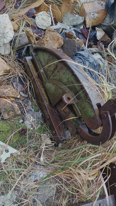 Nożyce do cięcia blachy -gilotyna