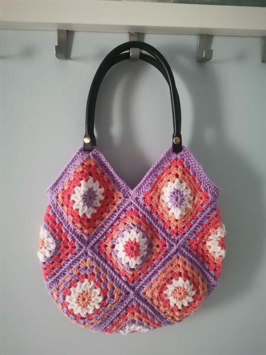 Szydełkowa, wiosenna torebka