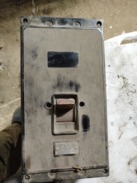 Автоматичний вимикач А3134