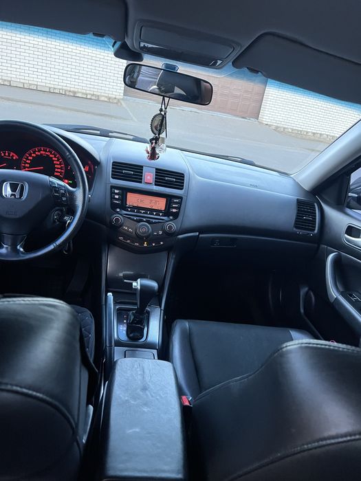 Продам Honda Accord 7