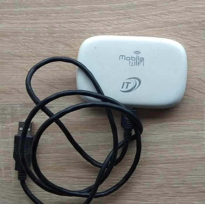 WiFi роутер Huawei E5220 3G працює б/в мобільний бездротовий