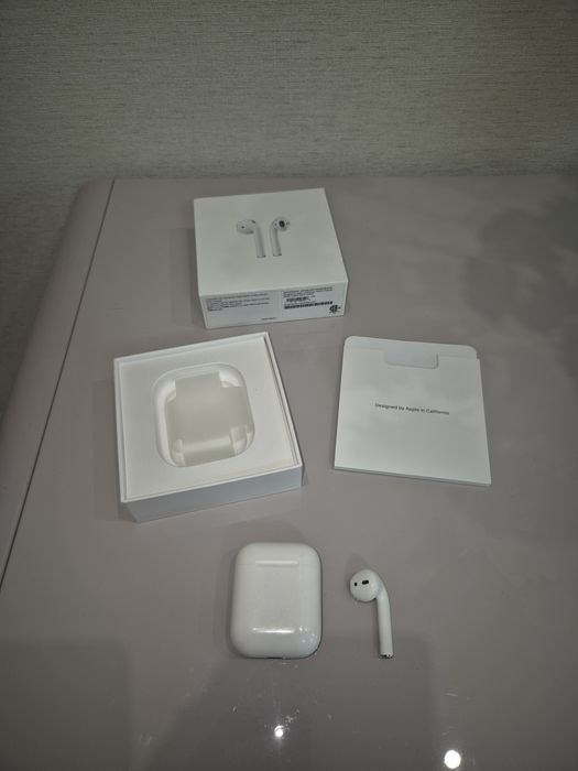 AirPods 2 кейс+правий наушник