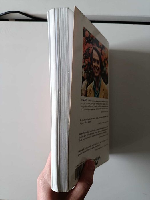Livro "Cosmos", de Carl Sagan