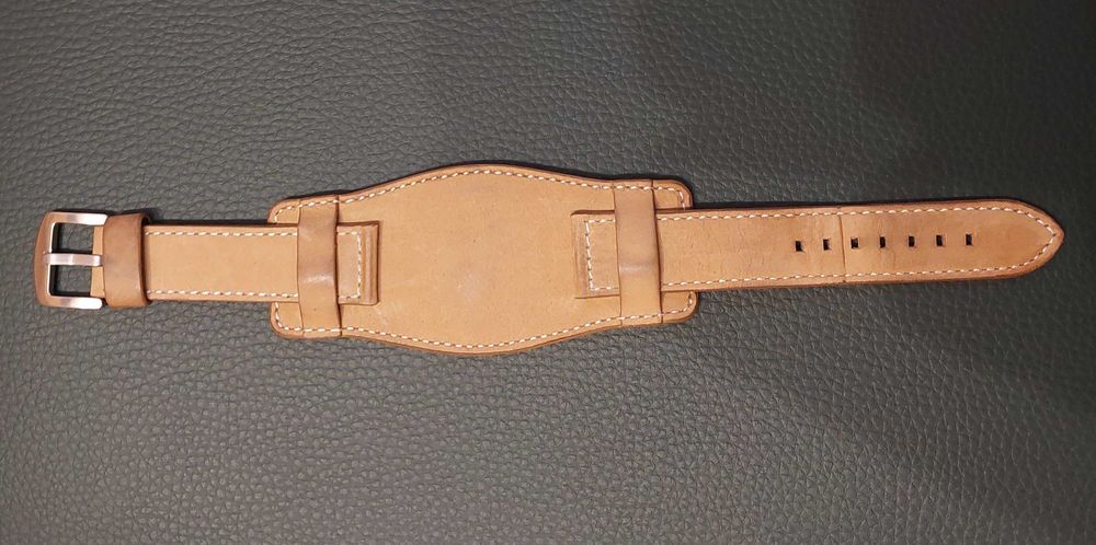 Pasek do zegarka z podkładką skóra 22mm