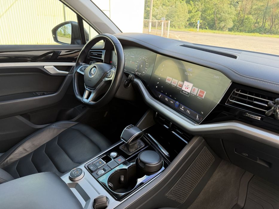Volkswagen VW Touareg CR 3.0TFSI рік 2018