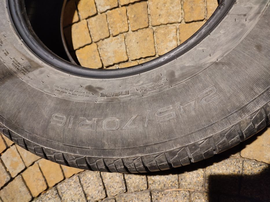 Opony letnie  Nokian 245/70/16