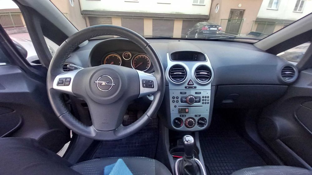 Samochód opel corsa