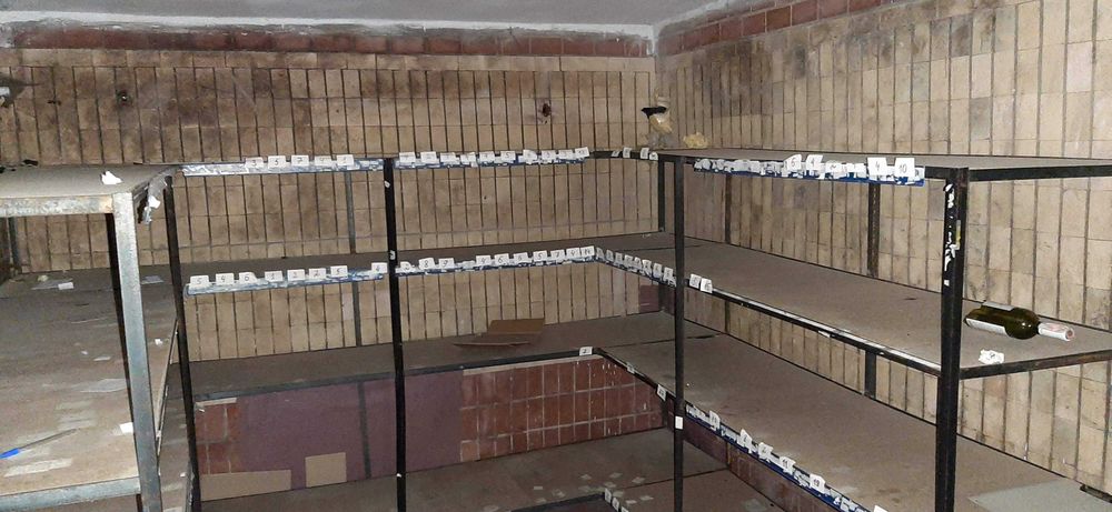 Оренда складів 24 м2, 25 м2, 51 м2, м. Апостолове, вул. Центральна, 49