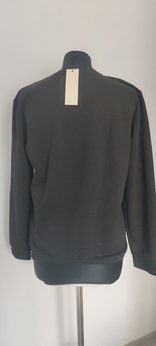 Nowa bluza ck z wyszywanym logo M/L
