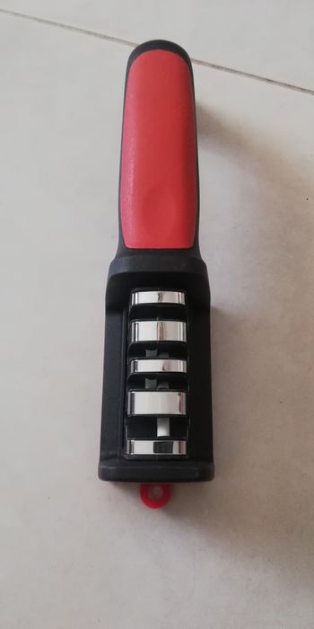 AFiador de navalhas e facas Novo