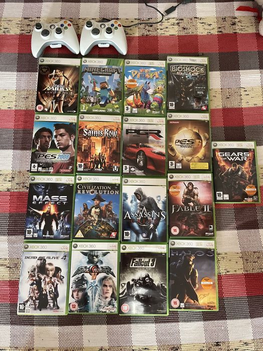 Xbox 360 com 17 jogos 2 comandos e carregadores