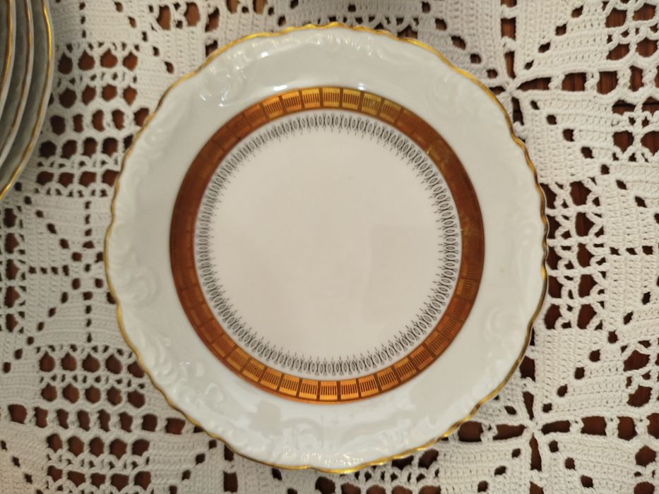 Dinner Service482707515104317444