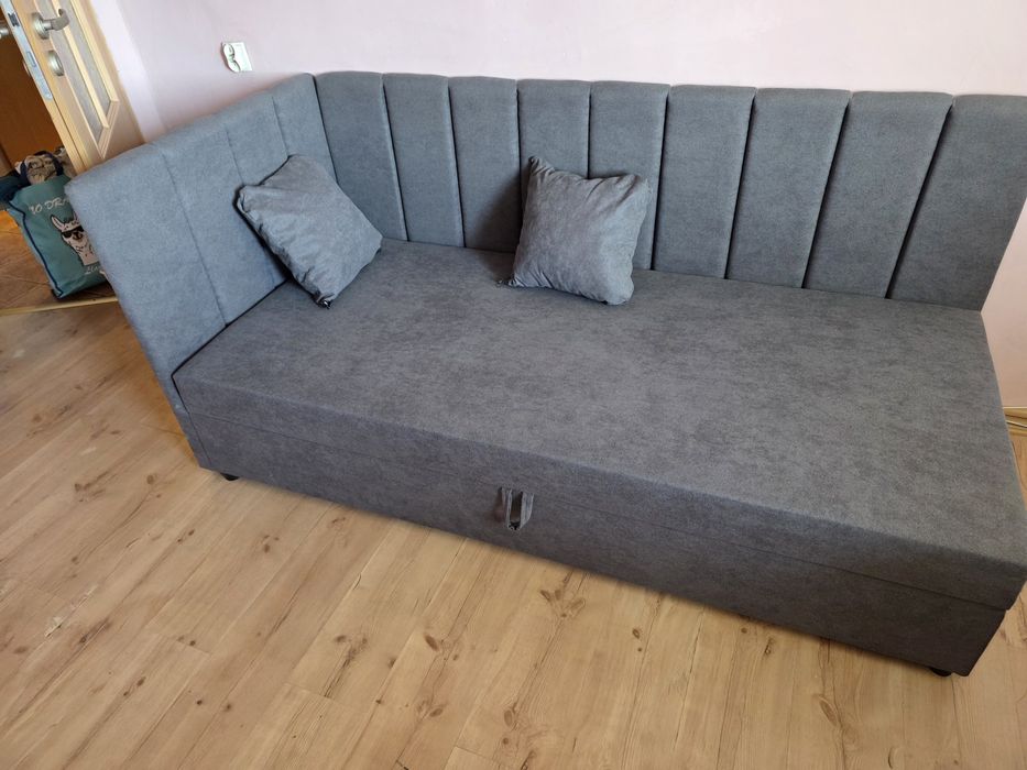 Tapczan łóżko jednoosobowe z pojemnikiem do salonu Sofaro 80x180Grafiowe