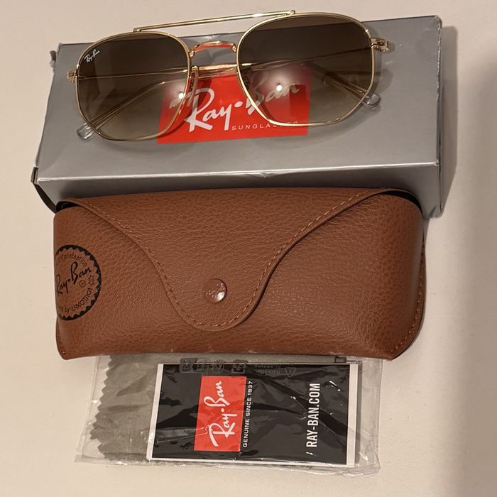 Óculos Ray Ban unissex.
