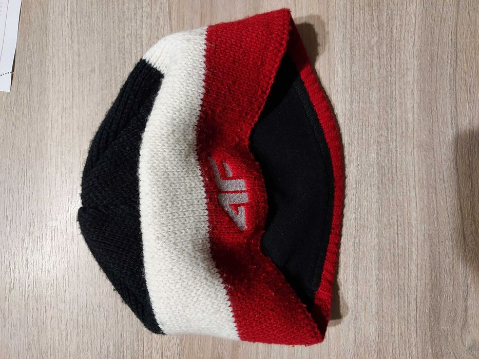 Kurtka zimowa+czapka 4F