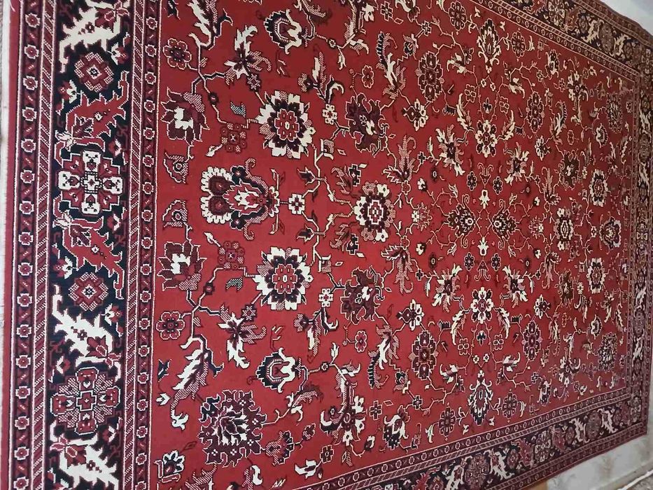 Продам ковёр 2,5*3,5 ГДР