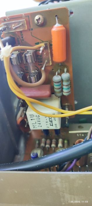 WEGA JPS 351 V200. Wzmacniacz,  taki sam jak  Sony TA F5A, 2x70w sinus