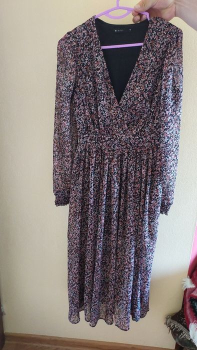 Długa sukienka w kwiaty