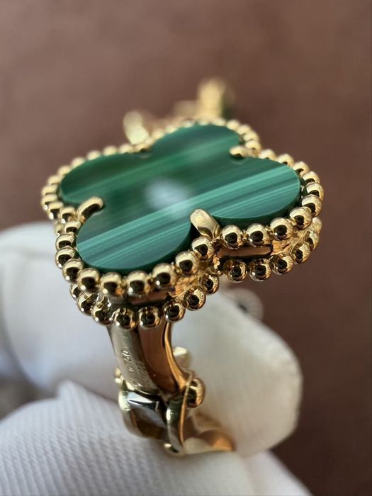 Сережки серьги ван клиф van cleef arpels alhambra  малахіт зелені ізумрудні золоті