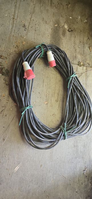 Extensão de 100 metros trifásica