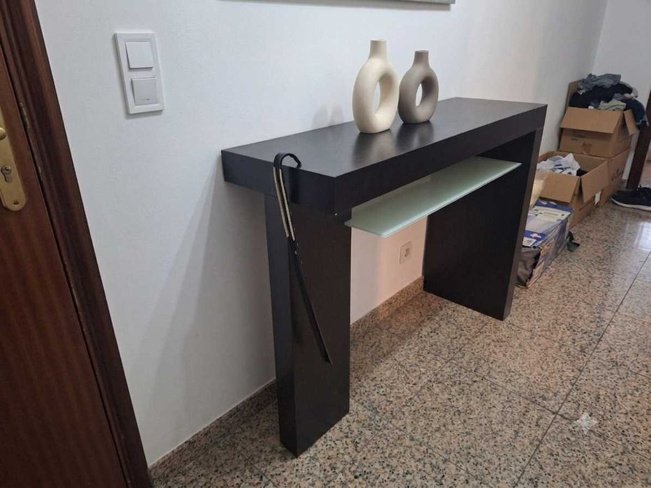 Aparador / consola de entrada preto moderno