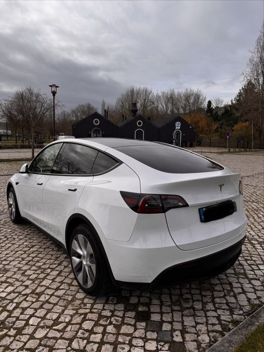 Tesla Nacional Model Y Standard RWD 2023