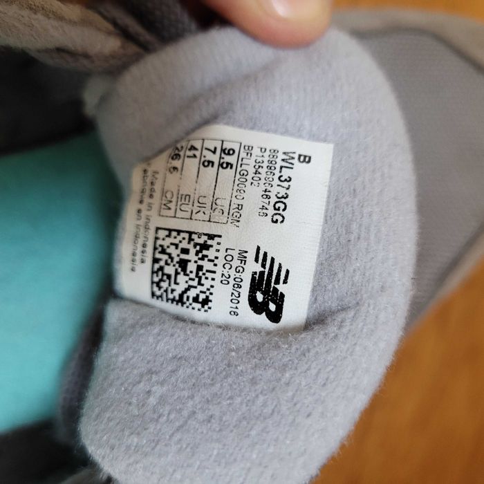Damskie buty New Balanse 40,5/26,5